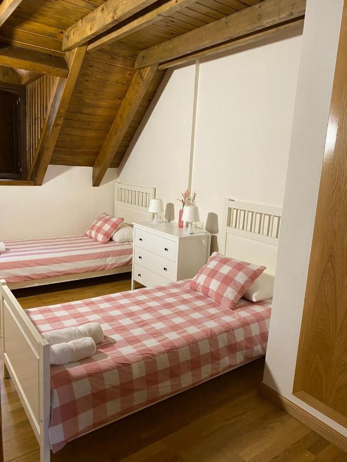 La Buhardilla De Sofia Apartment Sesue ภายนอก รูปภาพ